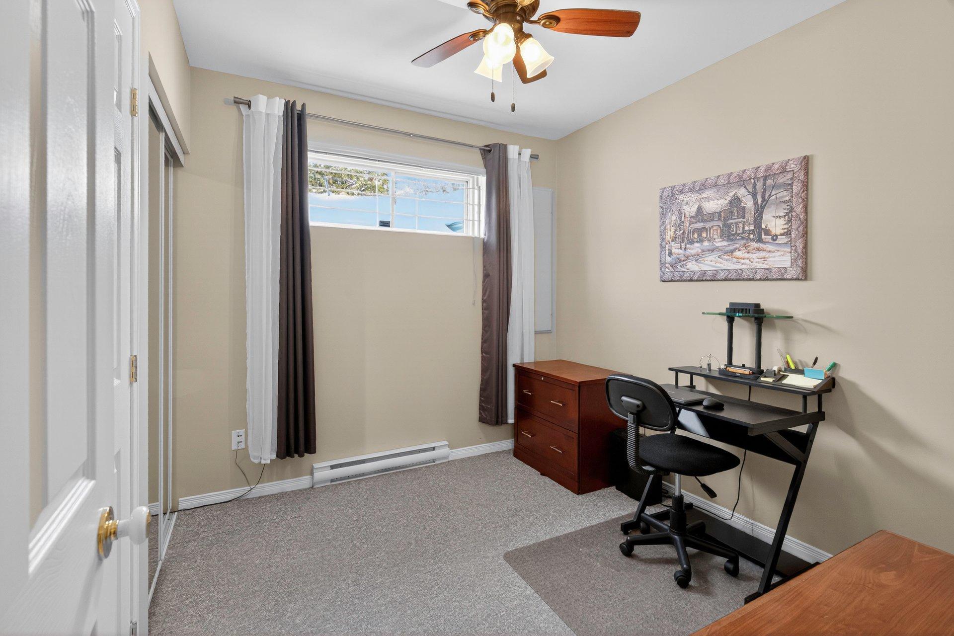 









134


Rue Édouard-Gagnon

,
Gatineau (Aylmer),




QC
J9H7C8

