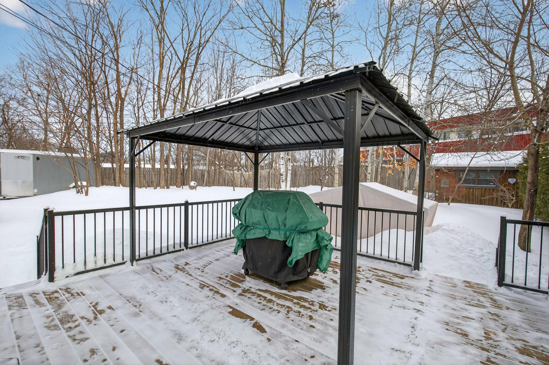 









134


Rue Édouard-Gagnon

,
Gatineau (Aylmer),




QC
J9H7C8

