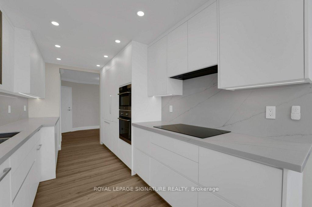 









22


Clarissa

Drive, 1404,
Richmond Hill,




ON
L4C 9R6

