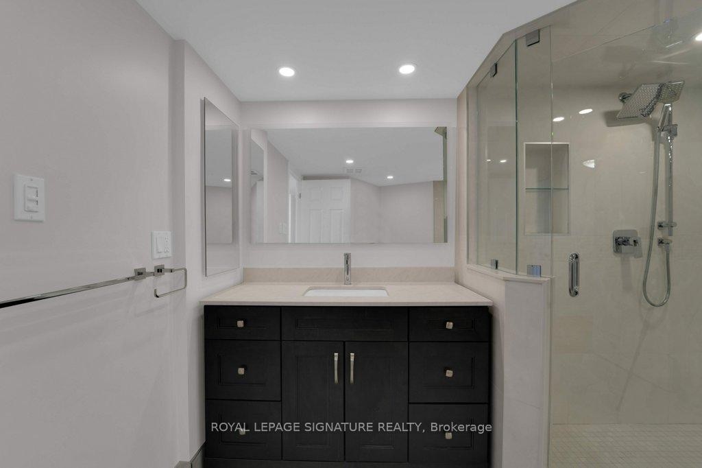 









22


Clarissa

Drive, 1404,
Richmond Hill,




ON
L4C 9R6

