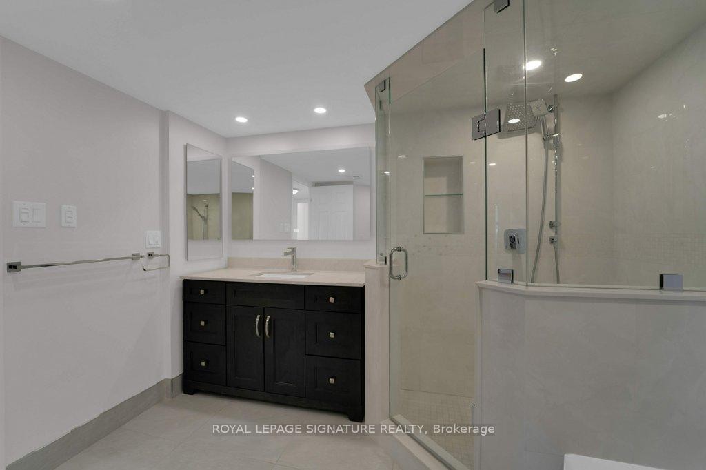 









22


Clarissa

Drive, 1404,
Richmond Hill,




ON
L4C 9R6

