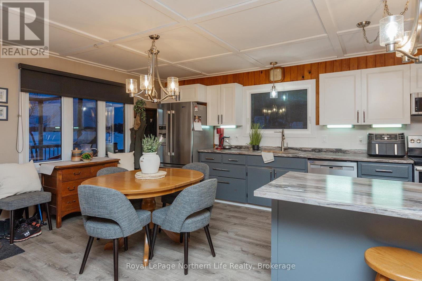 












405 BEAR CREEK ROAD

,
Nipissing,




Ontario
P0H1H0

