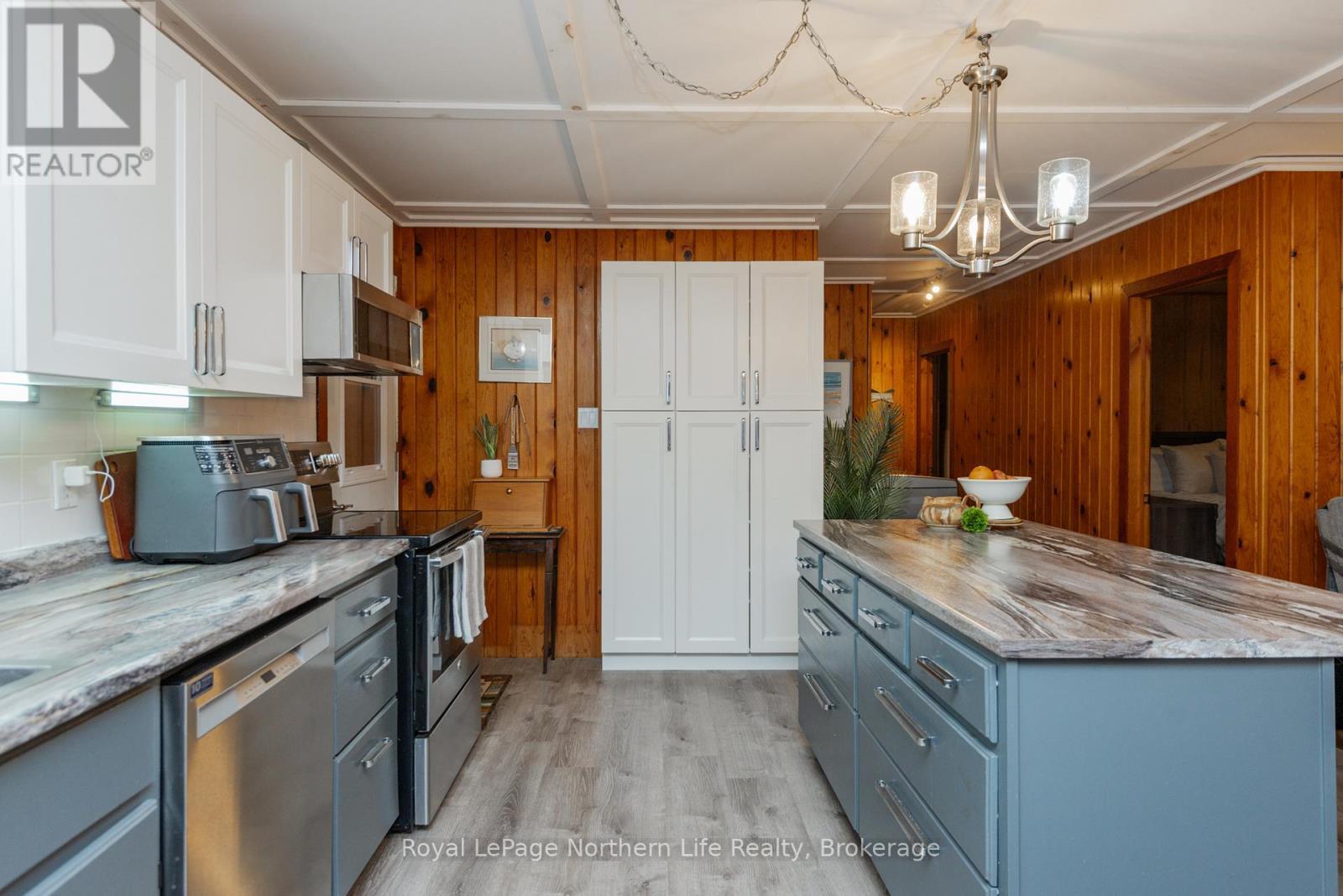 












405 BEAR CREEK ROAD

,
Nipissing,




Ontario
P0H1H0

