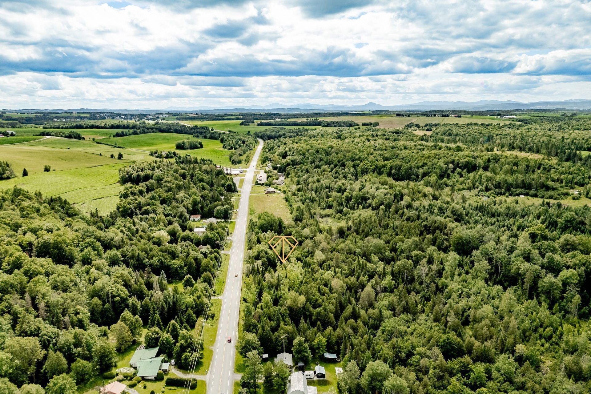 












Route 141

,
Coaticook,







QC
J1A2S5

