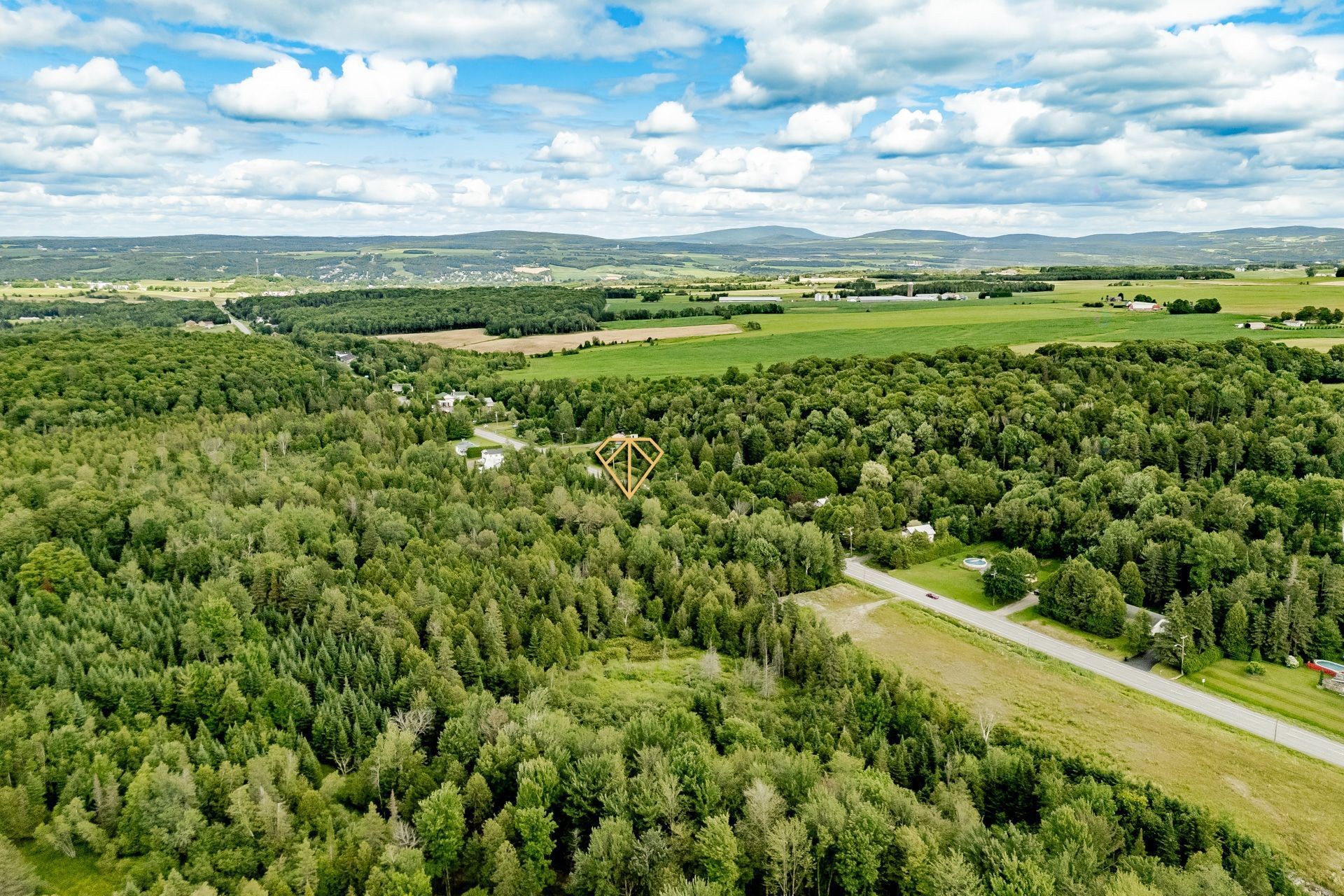 












Route 141

,
Coaticook,







QC
J1A2S5

