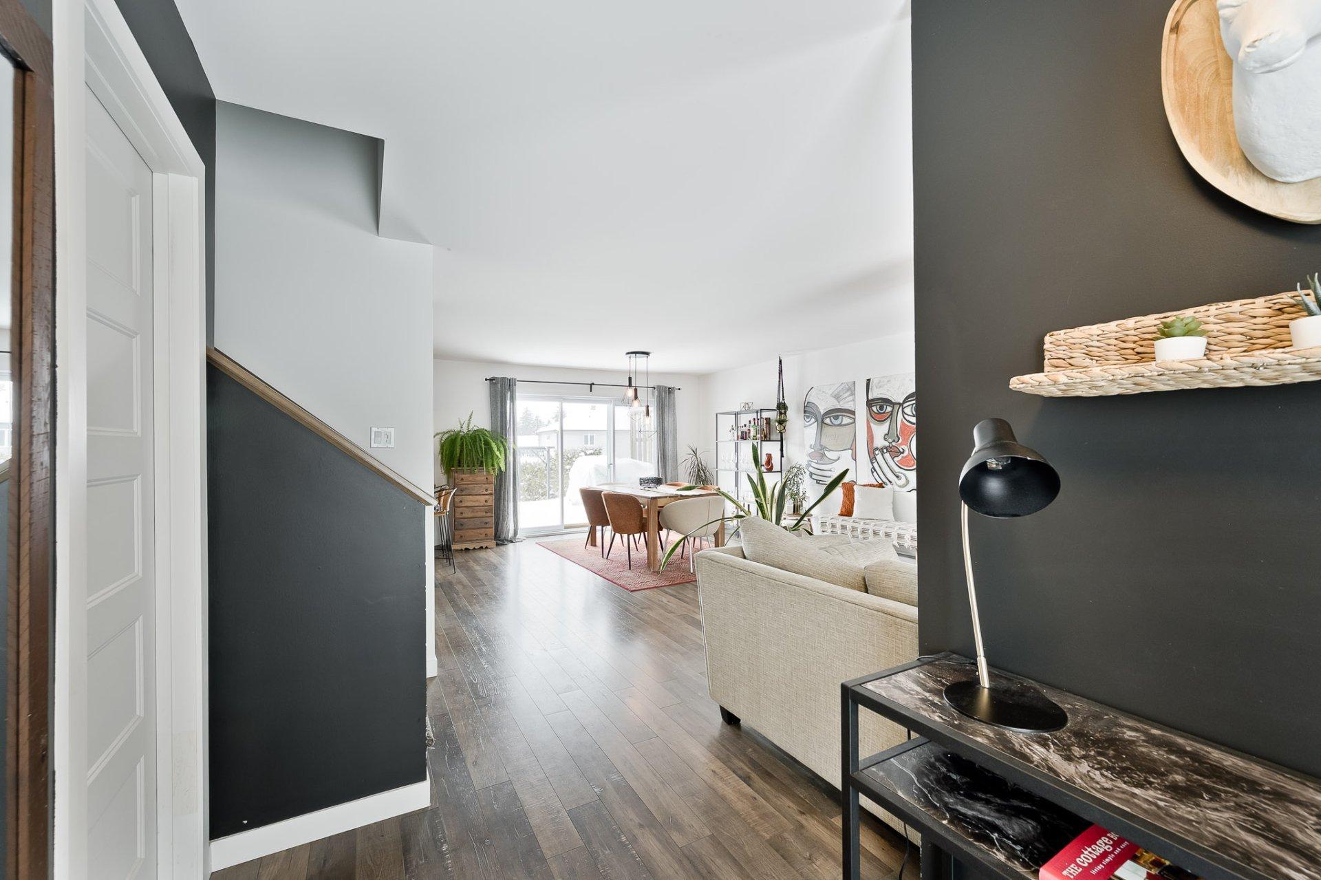 









3860


Rue Imelda-Lefebvre

,
Sherbrooke (Brompton/Rock Forest/Saint-Élie/Deauville),




QC
J1N1B2

