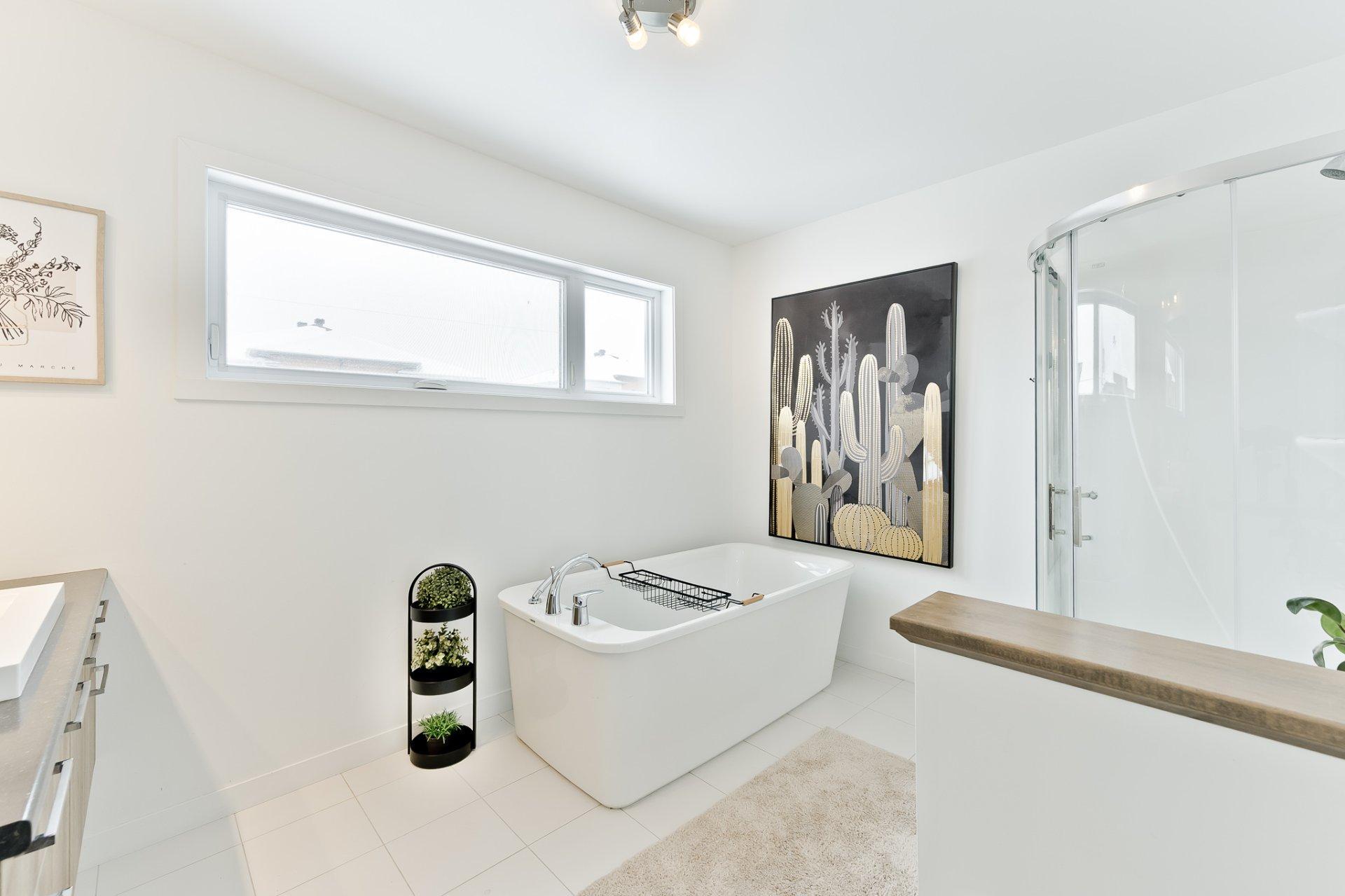 









3860


Rue Imelda-Lefebvre

,
Sherbrooke (Brompton/Rock Forest/Saint-Élie/Deauville),




QC
J1N1B2

