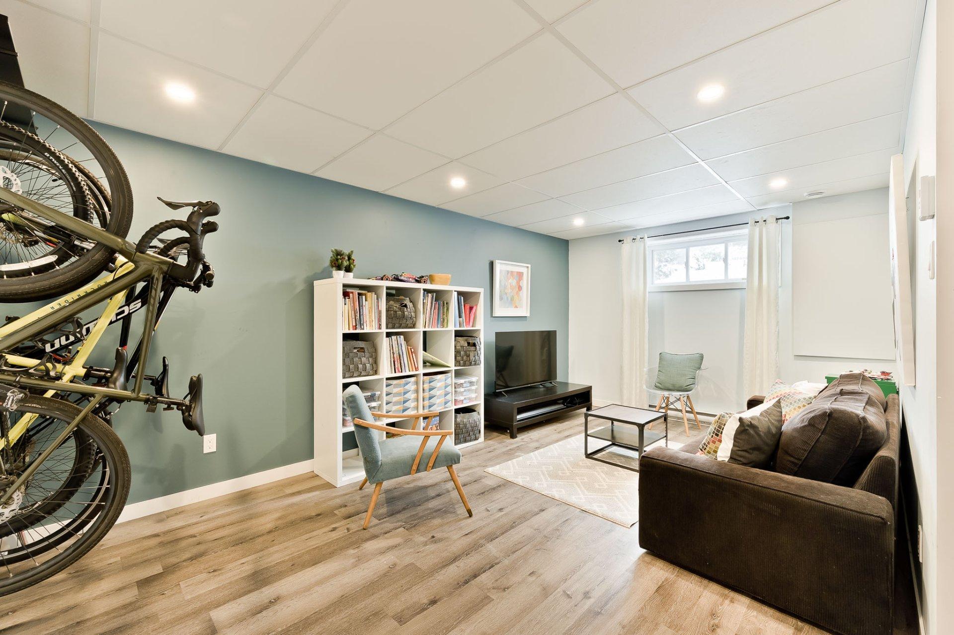 









3860


Rue Imelda-Lefebvre

,
Sherbrooke (Brompton/Rock Forest/Saint-Élie/Deauville),




QC
J1N1B2

