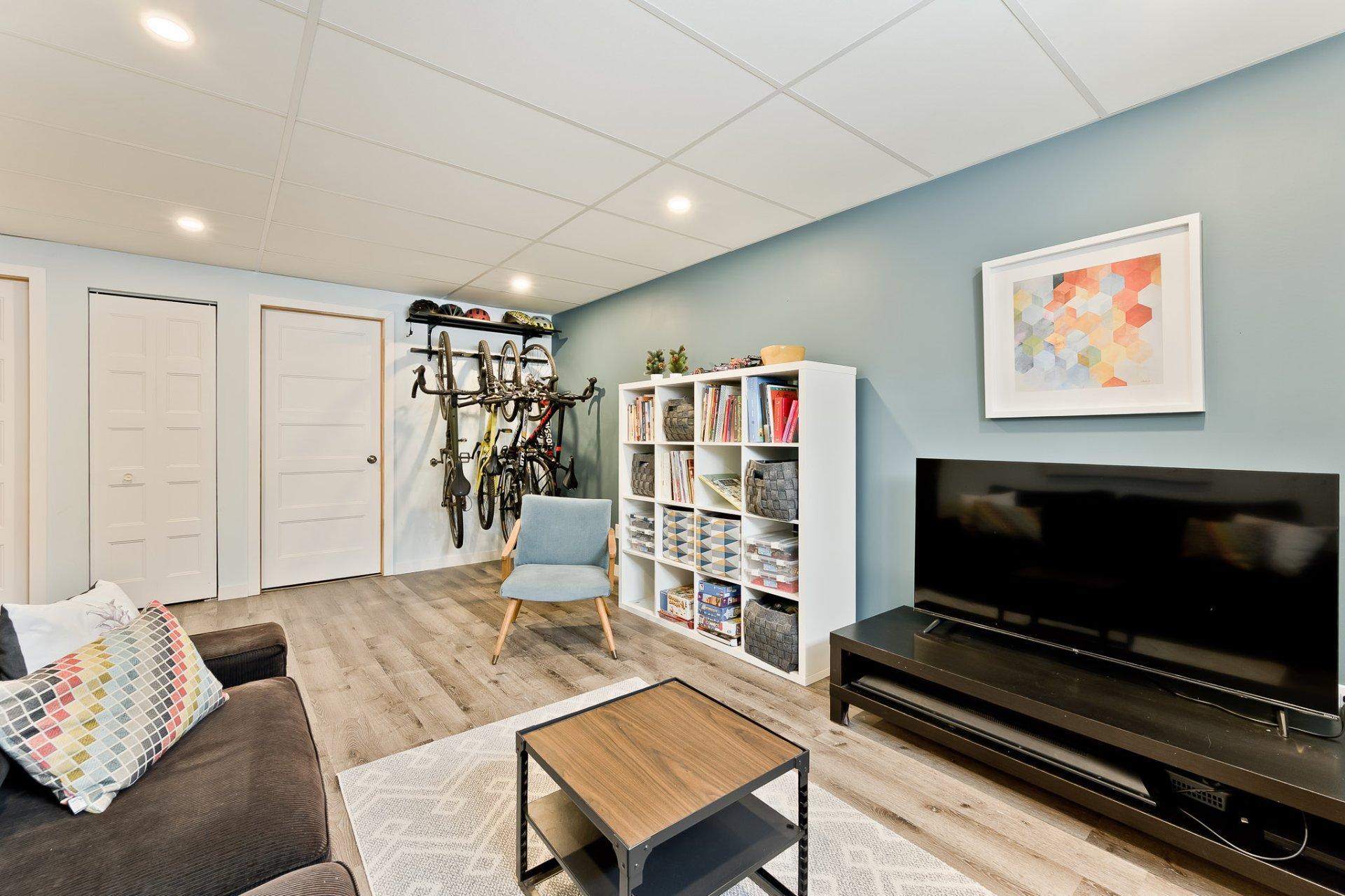 









3860


Rue Imelda-Lefebvre

,
Sherbrooke (Brompton/Rock Forest/Saint-Élie/Deauville),




QC
J1N1B2

