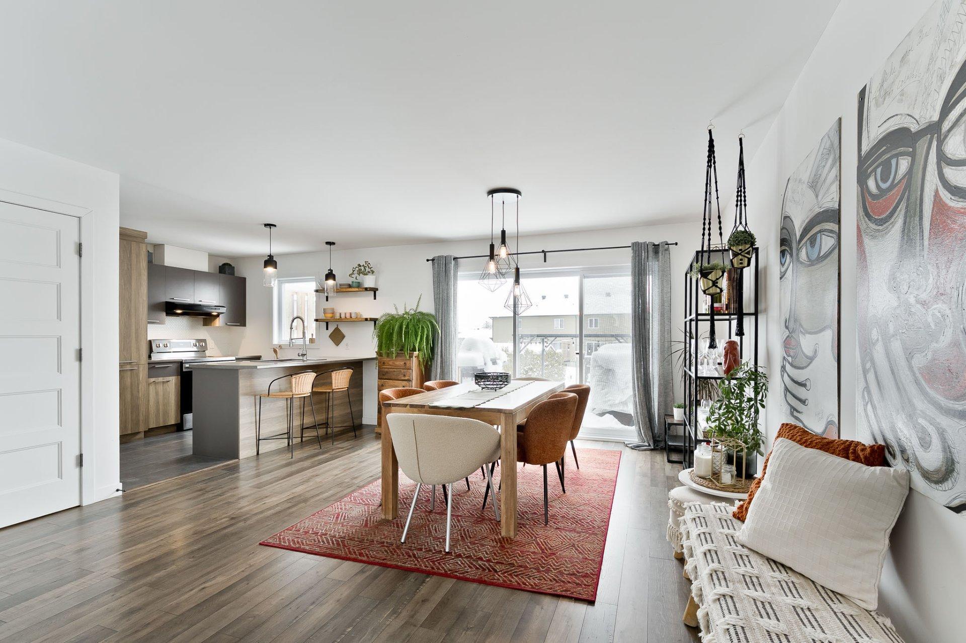 









3860


Rue Imelda-Lefebvre

,
Sherbrooke (Brompton/Rock Forest/Saint-Élie/Deauville),




QC
J1N1B2

