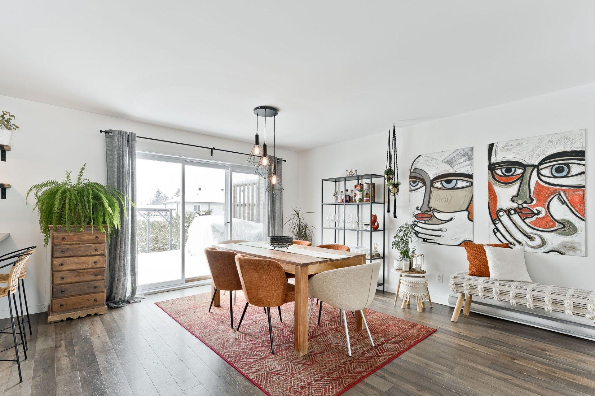 









3860


Rue Imelda-Lefebvre

,
Sherbrooke (Brompton/Rock Forest/Saint-Élie/Deauville),




QC
J1N1B2

