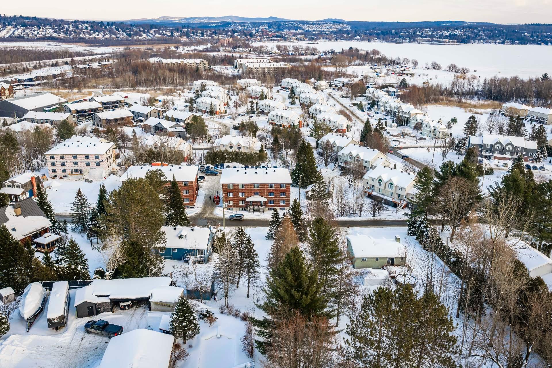 












Rue Lévesque

,
Magog,







QC
J1X5T6

