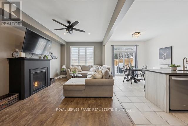 












167 ASH STREET

,
Scugog (Port Perry),




Ontario
L9L0B1

