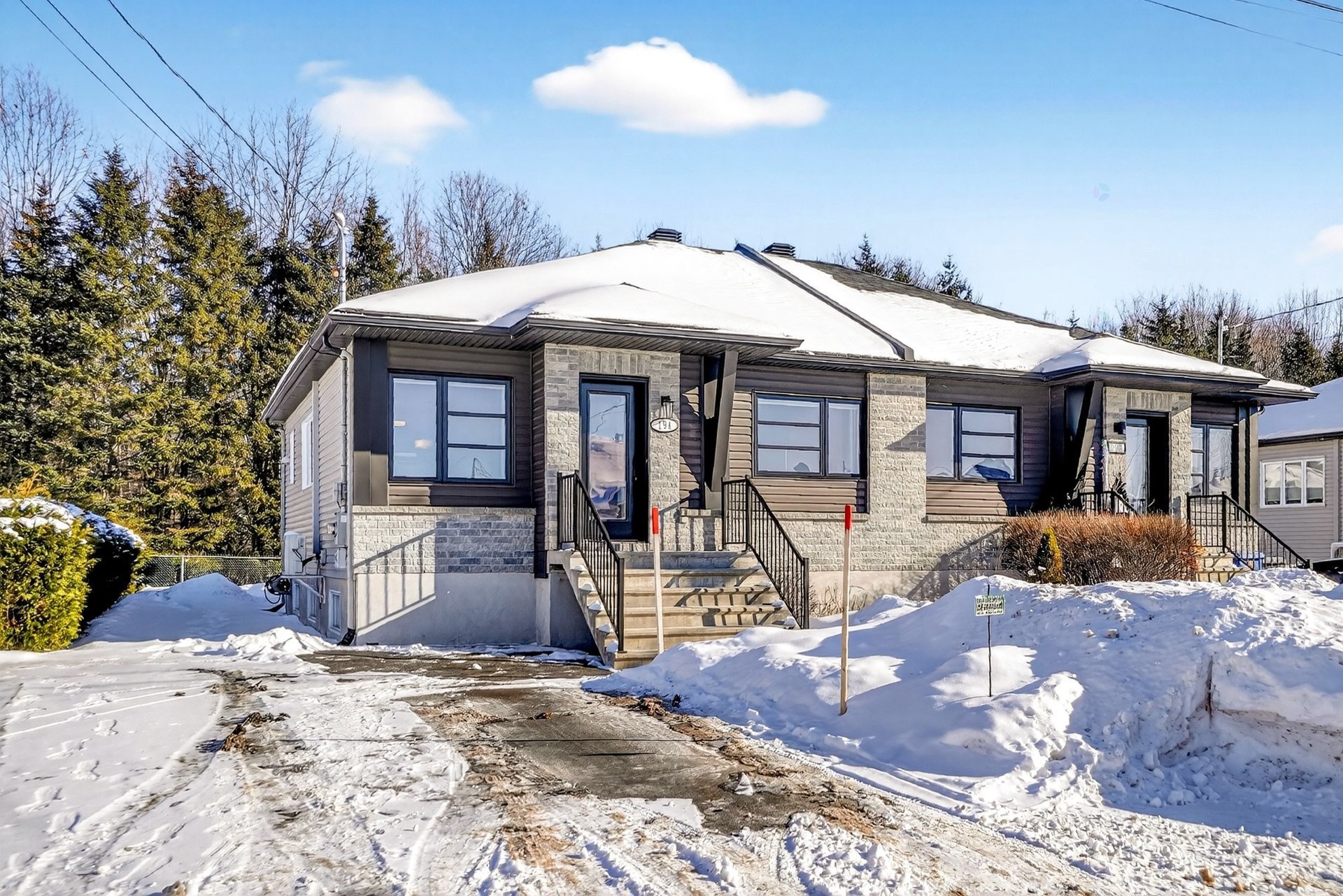 









194


Rue Cuthbert

,
Berthierville,




QC
J0K1A0


