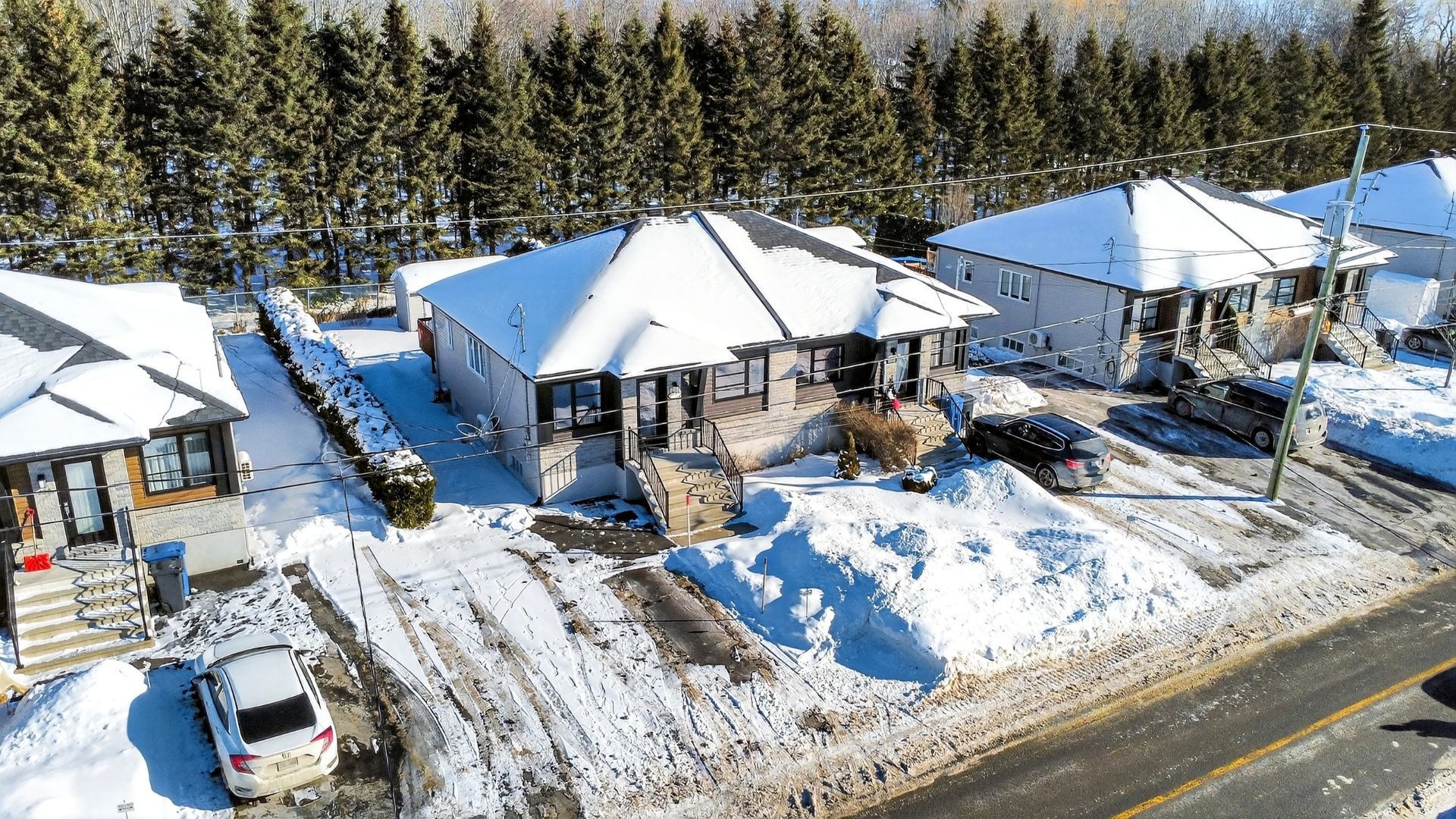 









194


Rue Cuthbert

,
Berthierville,




QC
J0K1A0

