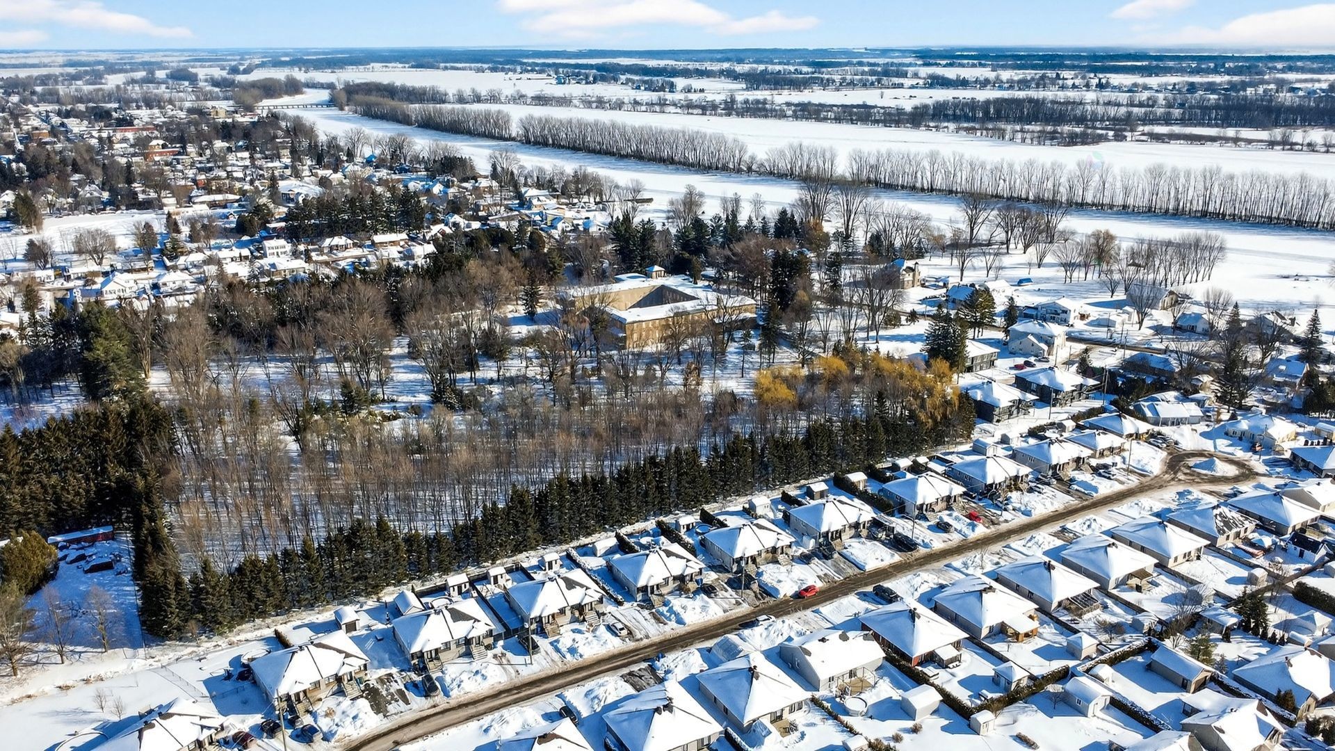 









194


Rue Cuthbert

,
Berthierville,




QC
J0K1A0

