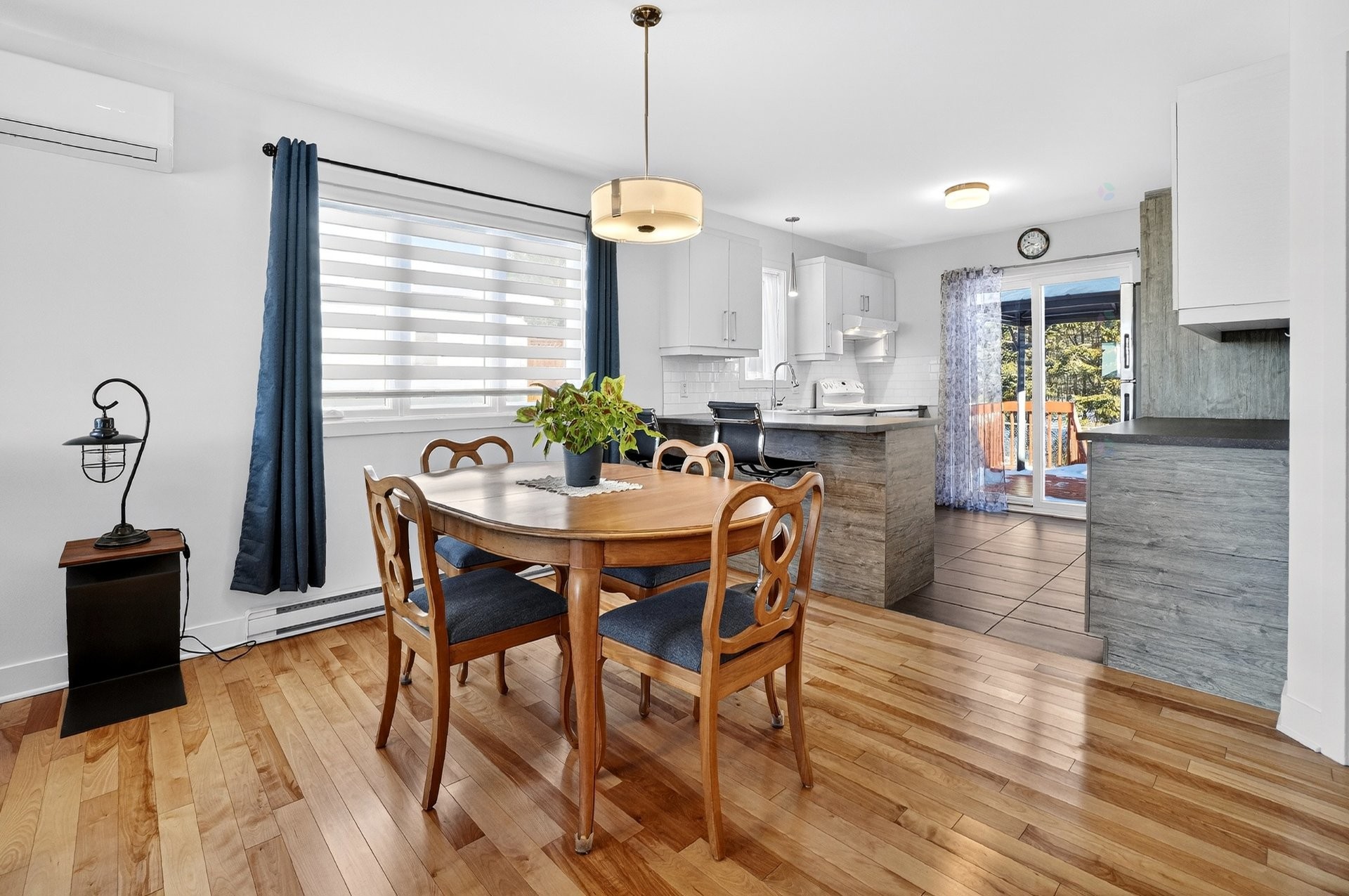 









194


Rue Cuthbert

,
Berthierville,




QC
J0K1A0

