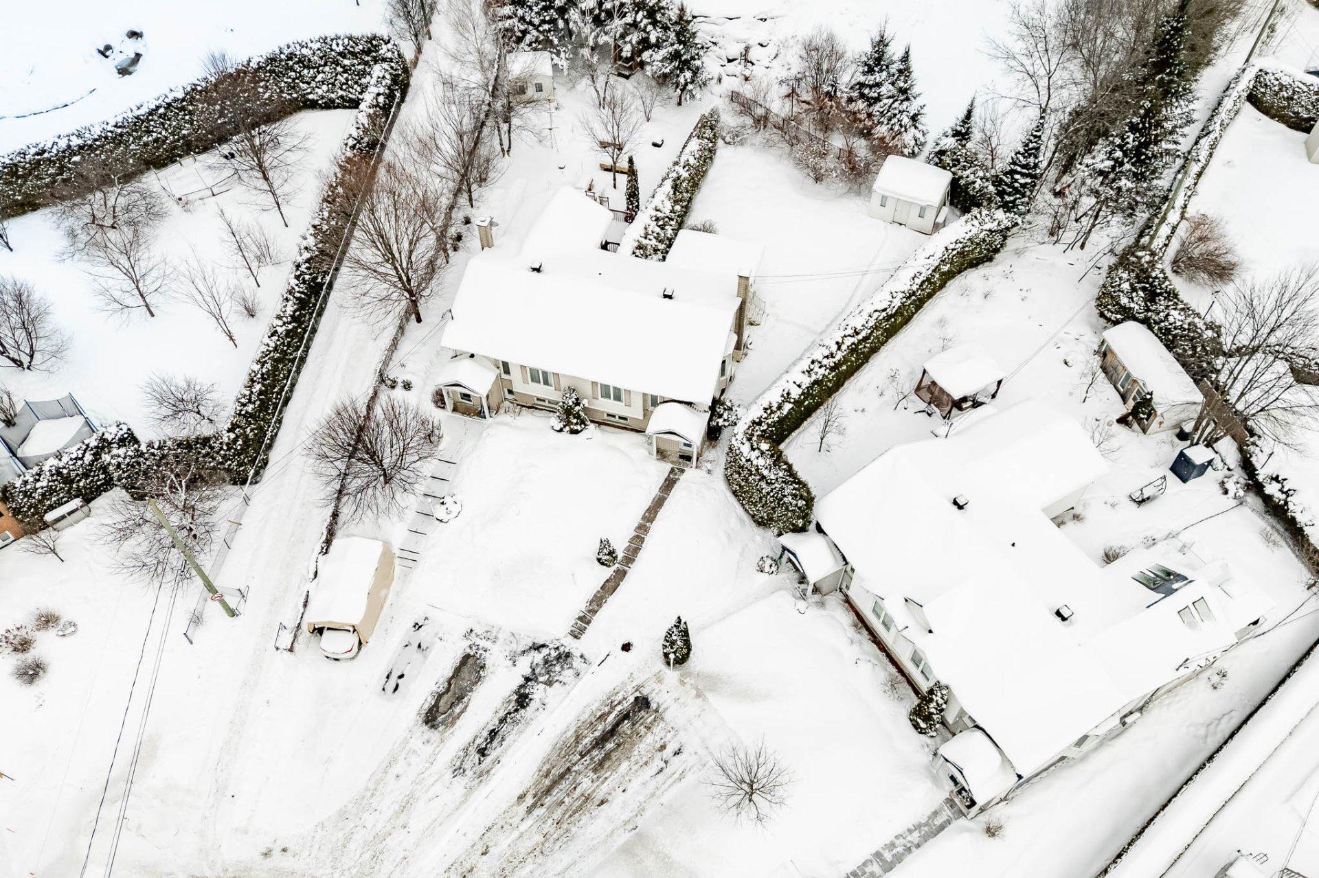 









1487


Rue des Roses

,
Sherbrooke (Fleurimont),




QC
J1E4J2

