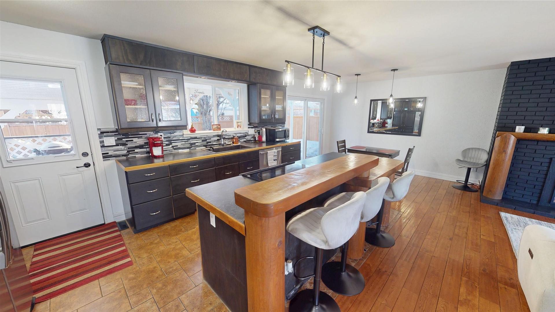 









325


4th

Avenue,
Kimberley,




BC
V1A 2Z2

