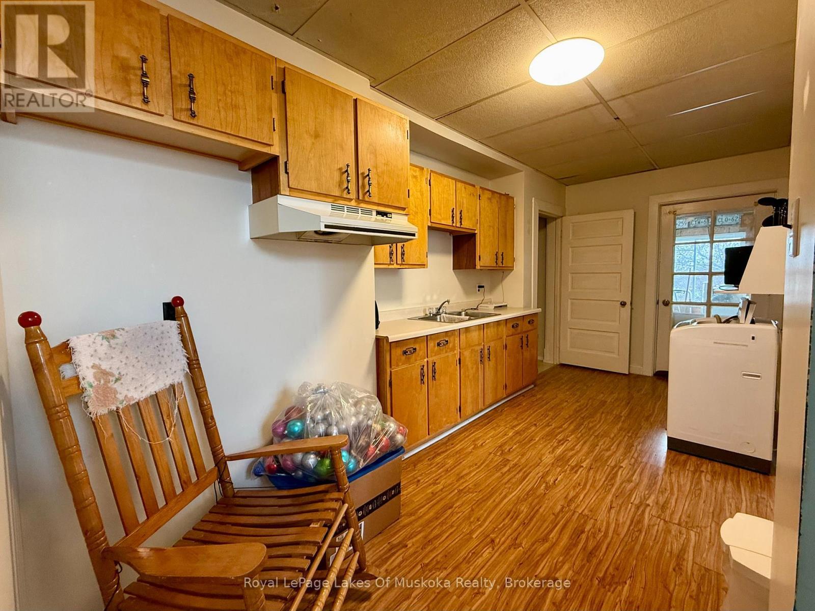 












185 ONTARIO STREET

,
Burk's Falls,




Ontario
P0A1C0

