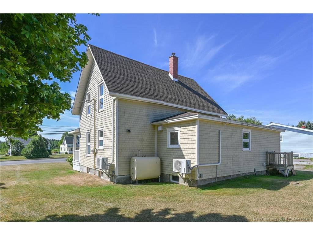









351


Saint-Pierre E.

BLVD,
Caraquet,




NB
E1W 1B4


