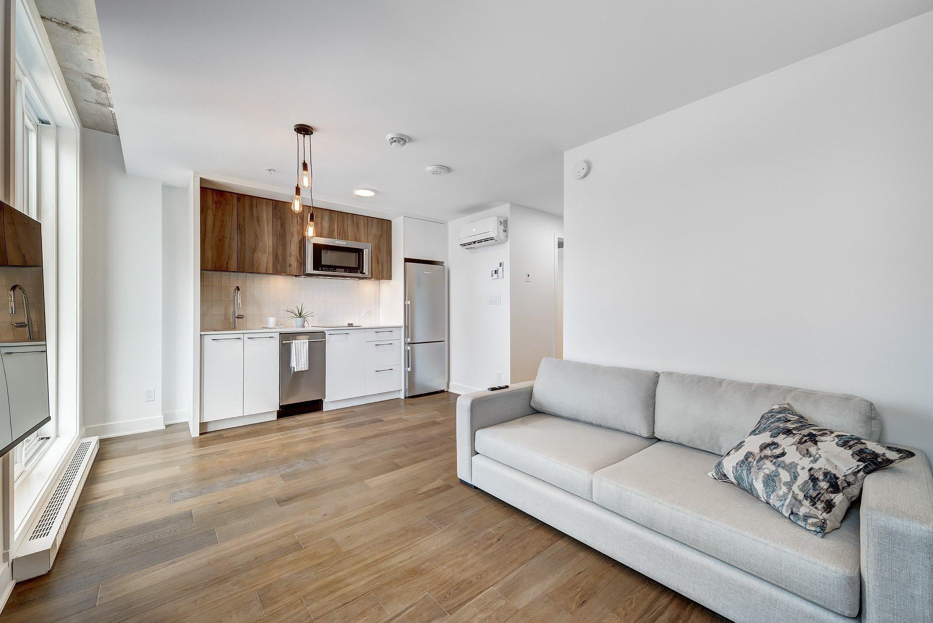 









7227


Boul. Newman

, 620,
Montréal (LaSalle),




QC
H8N0H7

