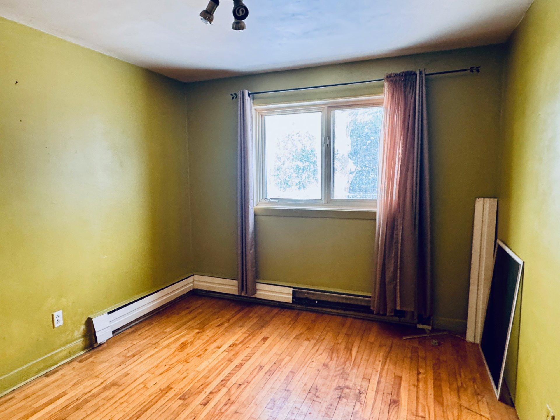 









243


Rue Jacques-Le Tessier

,
Boucherville,




QC
J4B1L2

