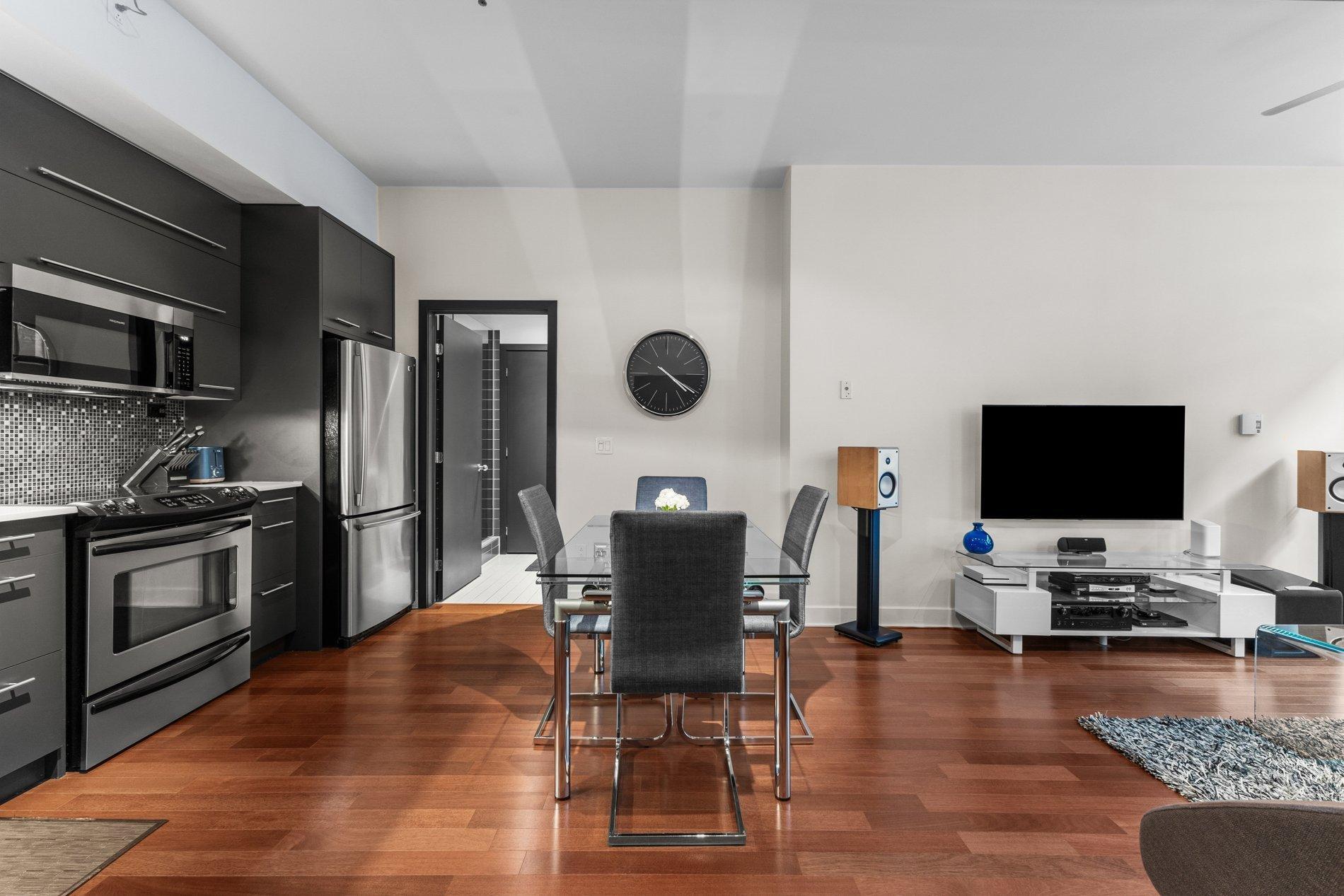 









765


Rue Bourget

, 201,
Montréal (Le Sud-Ouest),




QC
H4C0A5

