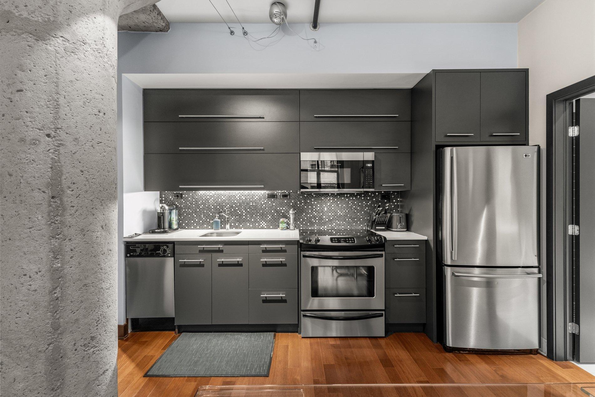 









765


Rue Bourget

, 201,
Montréal (Le Sud-Ouest),




QC
H4C0A5

