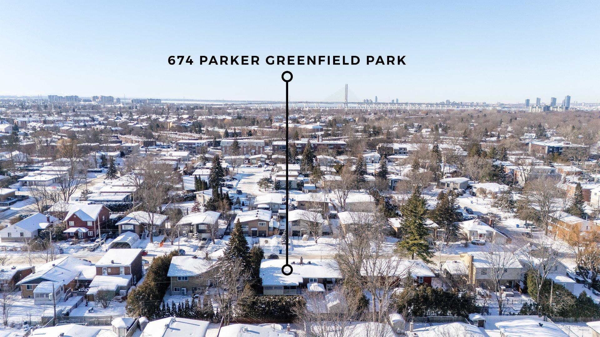









674


Rue Parker

,
Longueuil (Greenfield Park),




QC
J4V1S8

