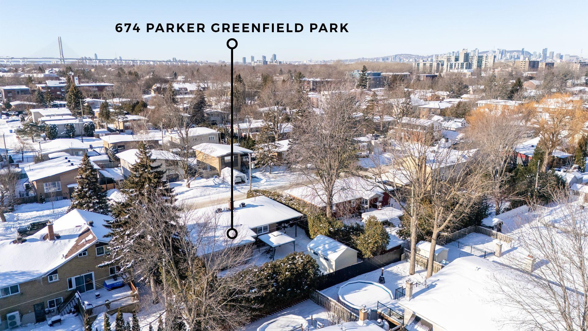 









674


Rue Parker

,
Longueuil (Greenfield Park),




QC
J4V1S8

