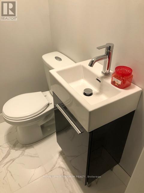 












2 - 1839 DAVENPORT ROAD

,
Toronto,




Ontario
M6N1B8

