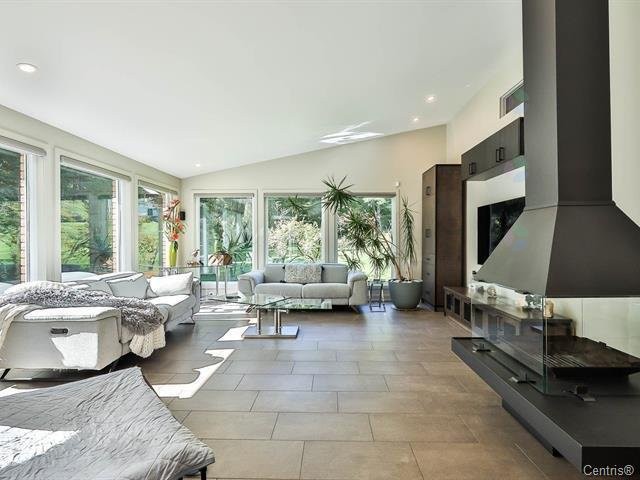 









59


Ch. Wright

,
Chelsea,




QC
J9B1M2

