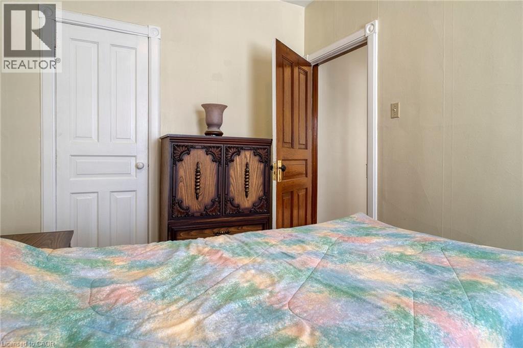 












392 BREITHAUPT Street

,
Kitchener,




Ontario
N2H5H9

