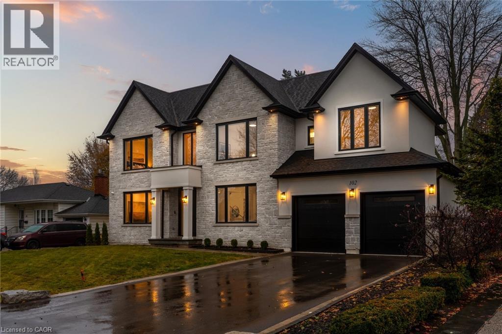 












102 CUMMING Court

,
Ancaster,




Ontario
L9G1V3

