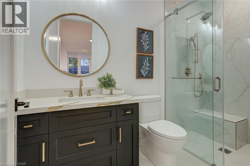 












102 CUMMING Court

,
Ancaster,




Ontario
L9G1V3

