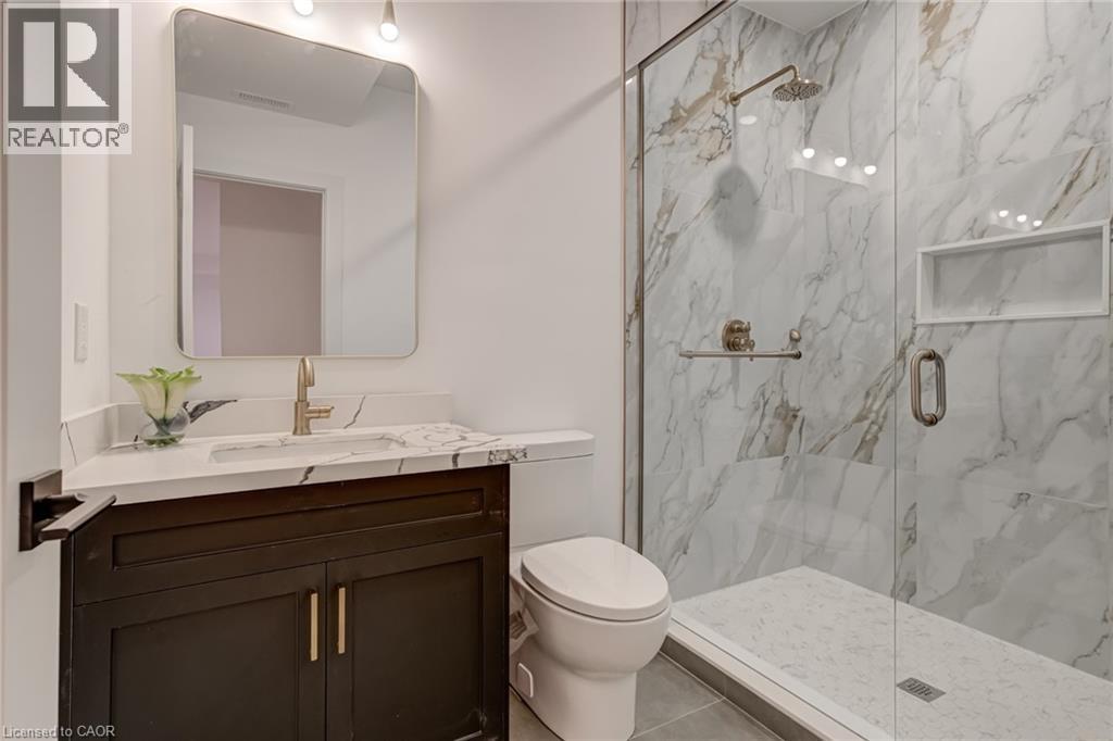 












102 CUMMING Court

,
Ancaster,




Ontario
L9G1V3

