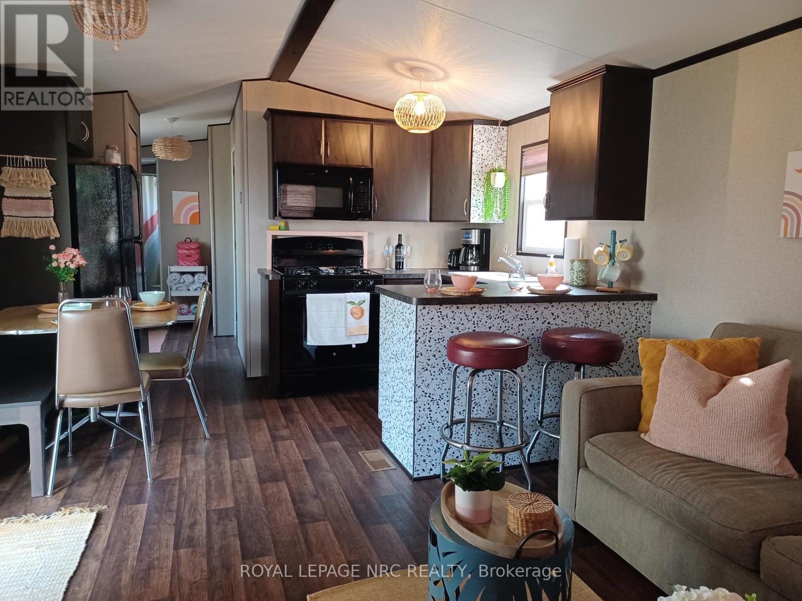 












514 - 1501 LINE 8 ROAD

,
Niagara-on-the-Lake (Queenston),




Ontario
L0S1L0

