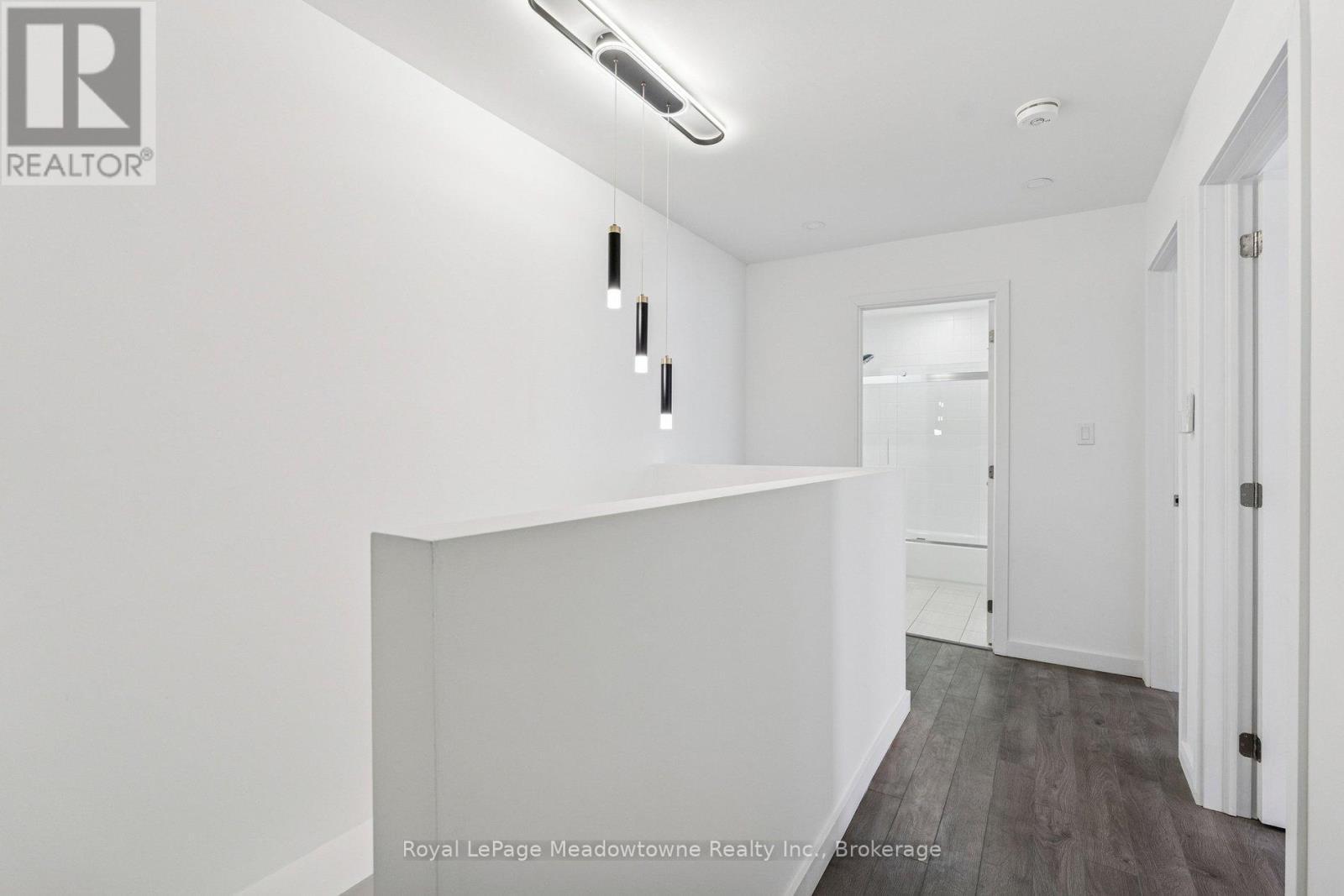 












366 ALBERTA STREET

,
Welland (Lincoln/Crowland),




Ontario
L3B0K5

