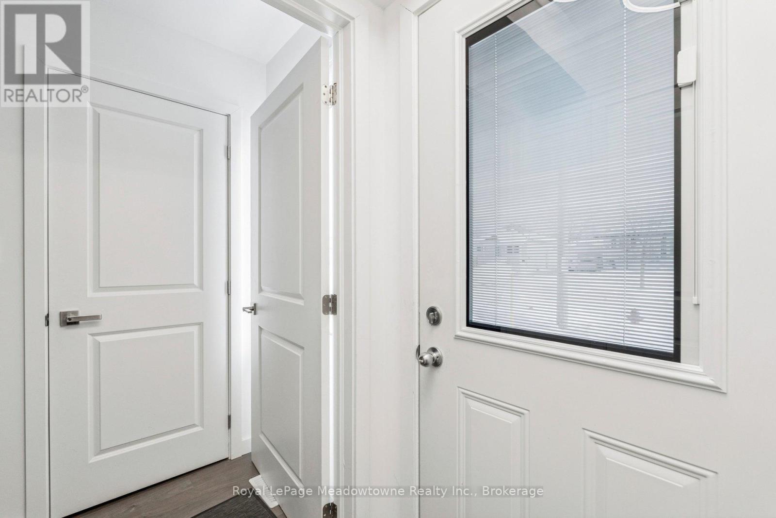 












366 ALBERTA STREET

,
Welland (Lincoln/Crowland),




Ontario
L3B0K5

