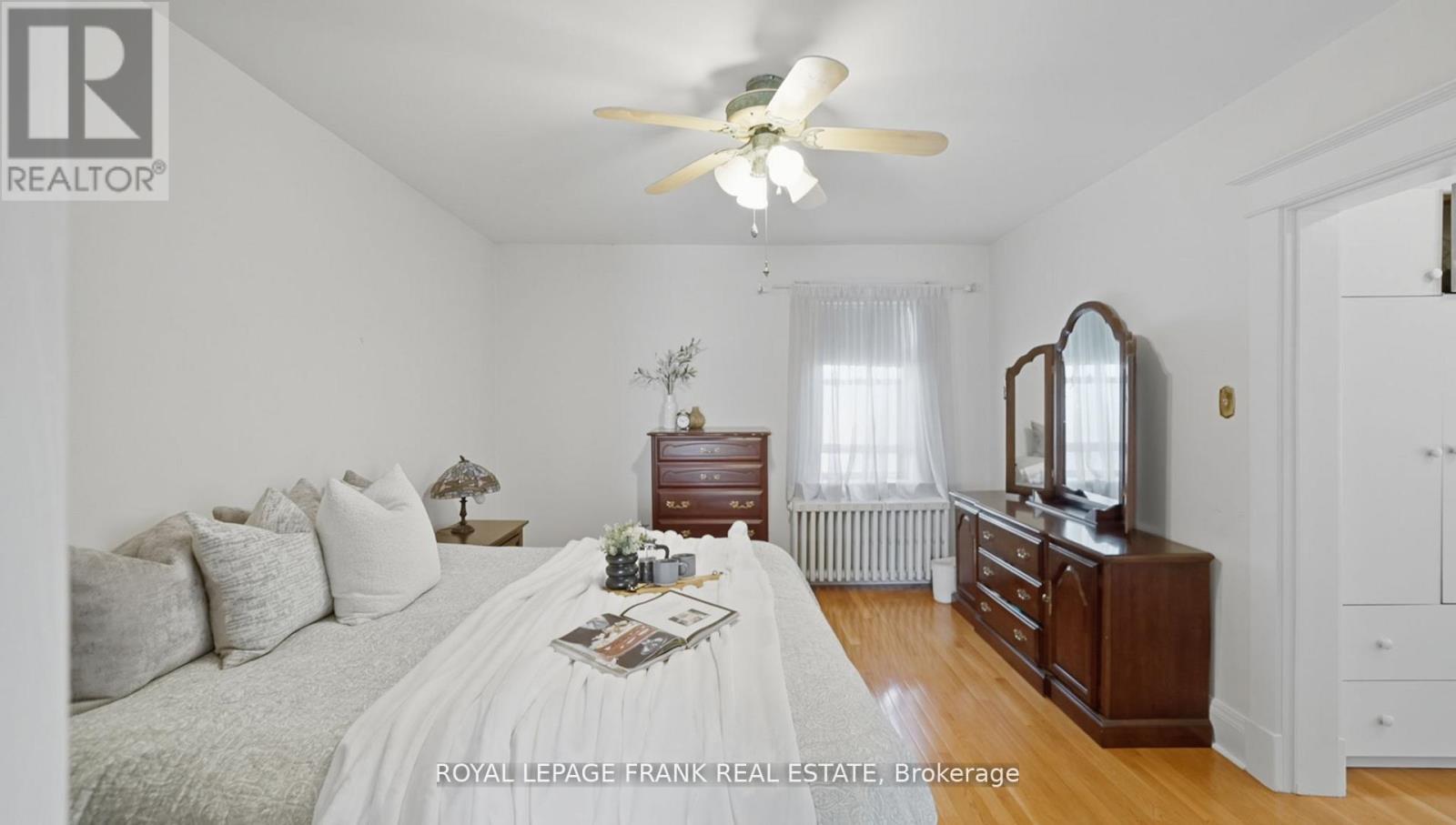 












76 BOND STREET W

,
Kawartha Lakes (Lindsay),




Ontario
K9V3R4

