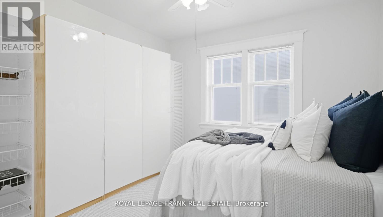 












76 BOND STREET W

,
Kawartha Lakes (Lindsay),




Ontario
K9V3R4

