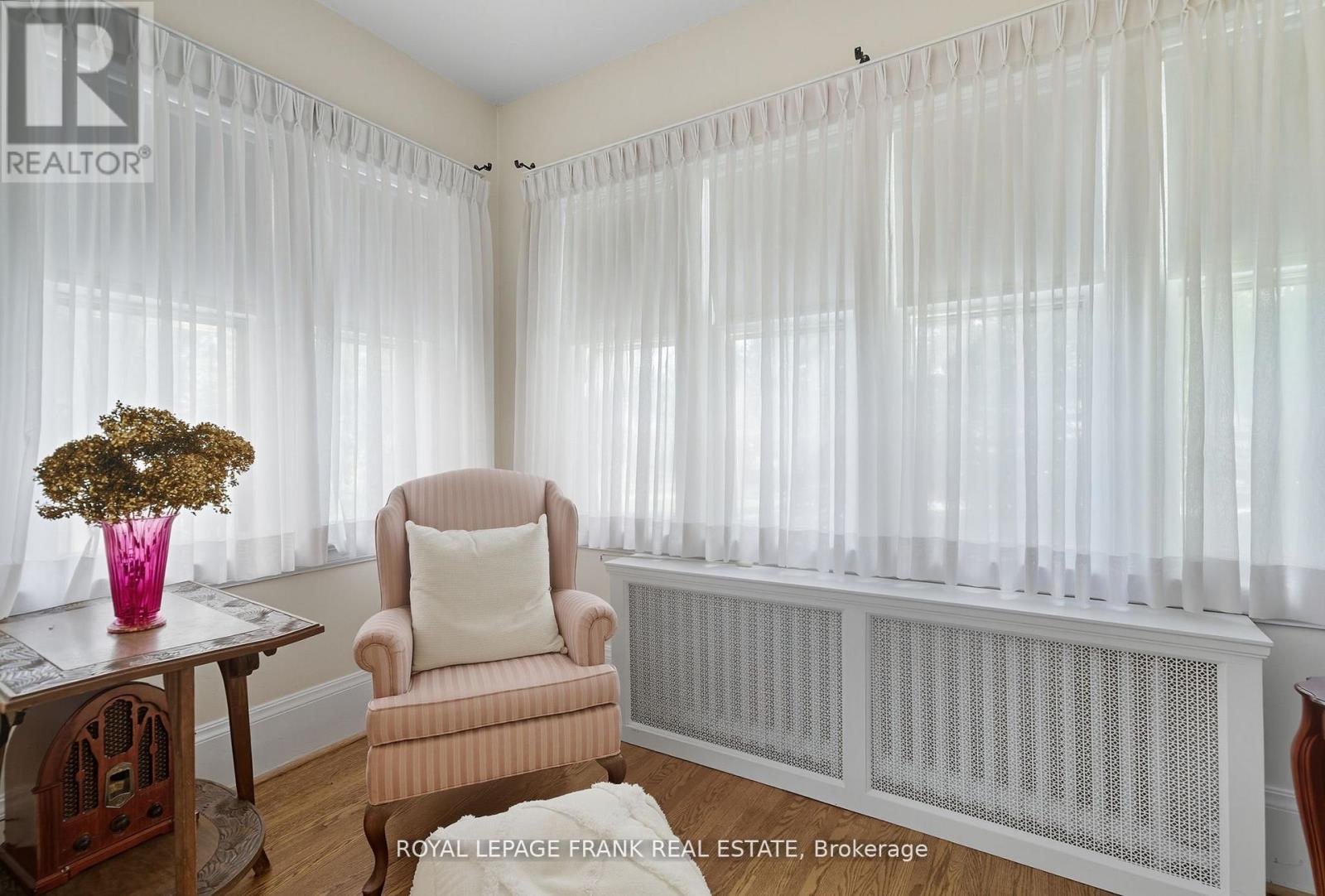 












76 BOND STREET W

,
Kawartha Lakes (Lindsay),




Ontario
K9V3R4

