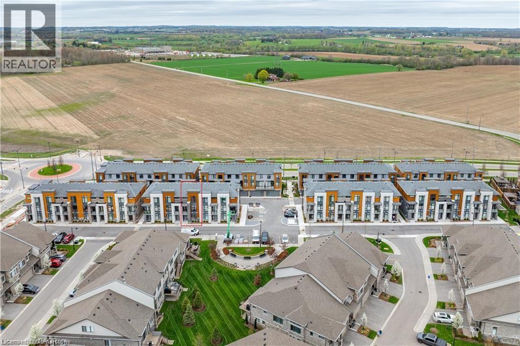 












271 GREY SILO Road Unit# 44

,
Waterloo,




Ontario
N2K0E9

