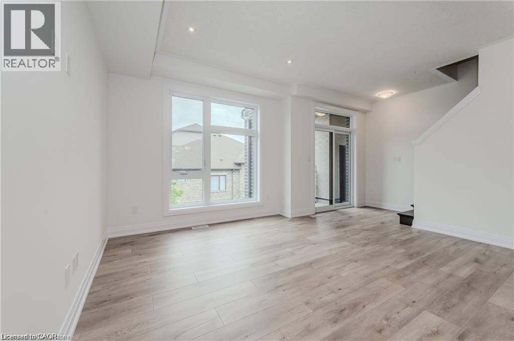 












271 GREY SILO Road Unit# 44

,
Waterloo,




Ontario
N2K0E9

