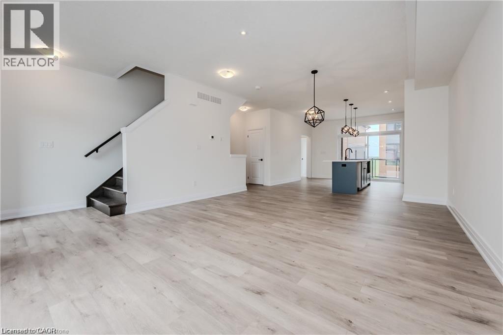 












271 GREY SILO Road Unit# 44

,
Waterloo,




Ontario
N2K0E9

