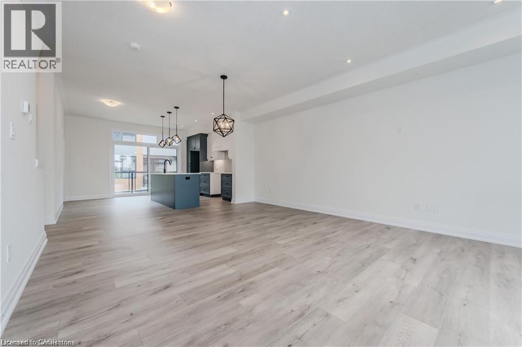 












271 GREY SILO Road Unit# 44

,
Waterloo,




Ontario
N2K0E9

