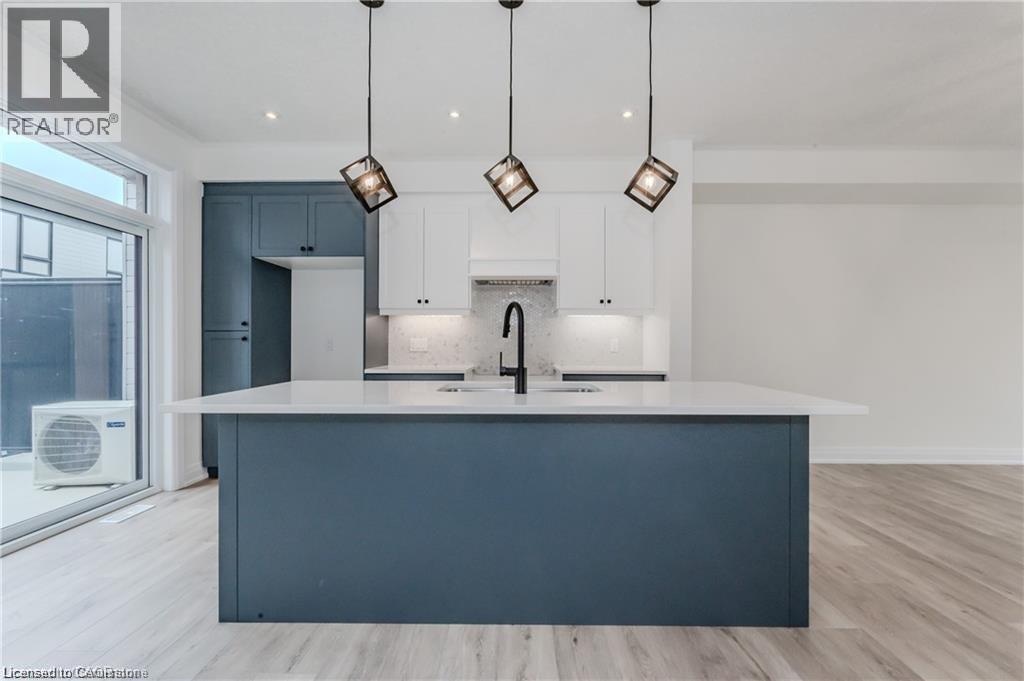 












271 GREY SILO Road Unit# 44

,
Waterloo,




Ontario
N2K0E9

