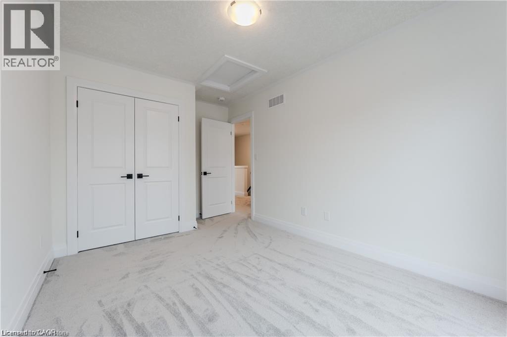 












271 GREY SILO Road Unit# 44

,
Waterloo,




Ontario
N2K0E9

