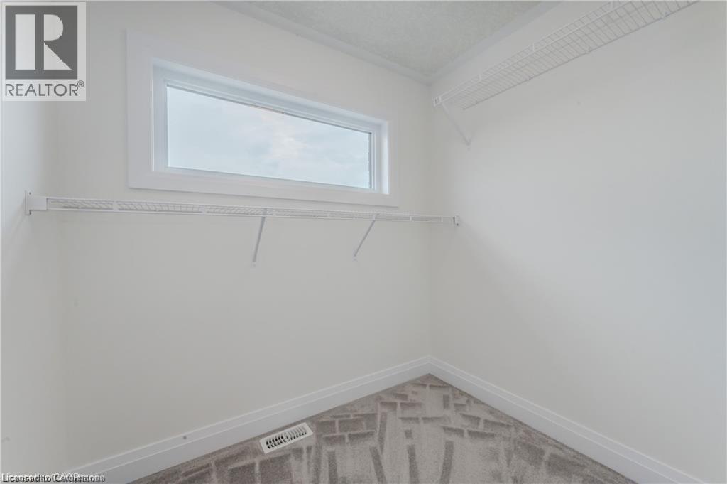 












271 GREY SILO Road Unit# 44

,
Waterloo,




Ontario
N2K0E9

